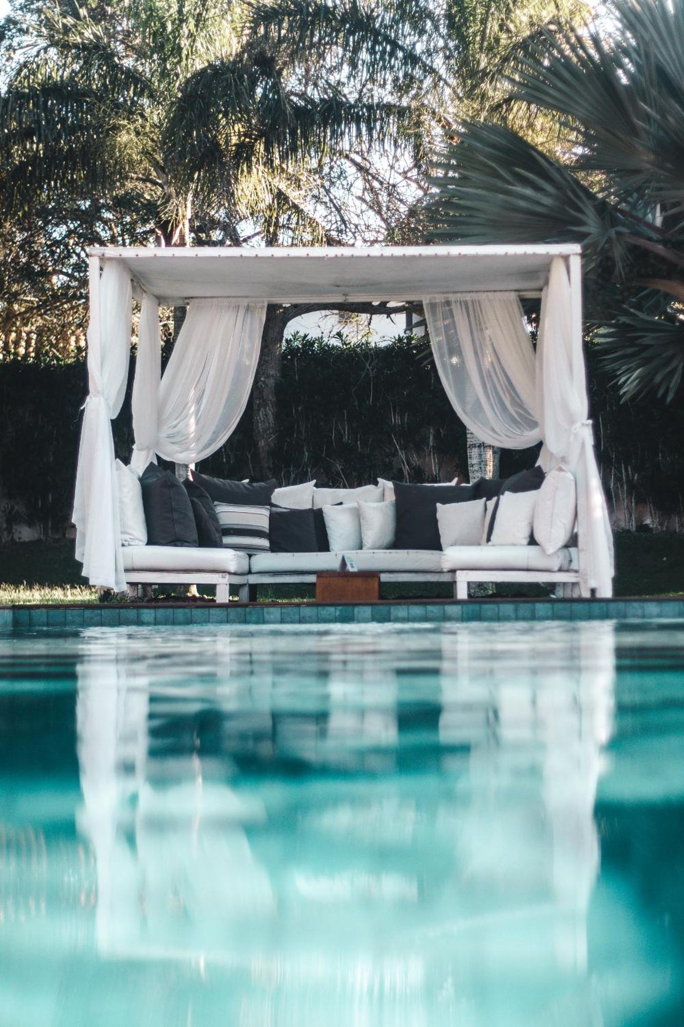 Serena Hotel